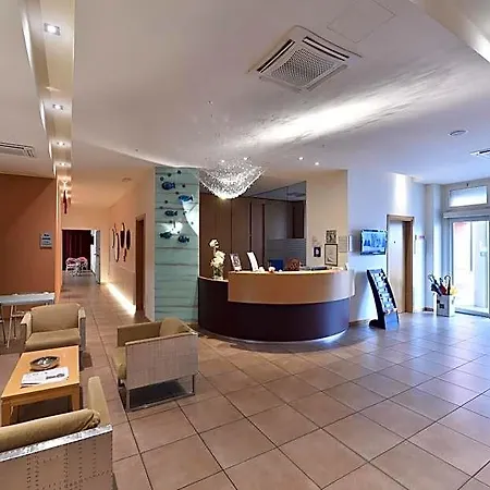 Hotel Tati 4*