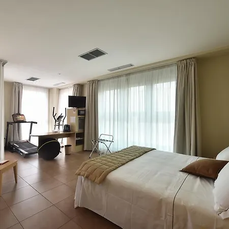 Hotel Tati 4*